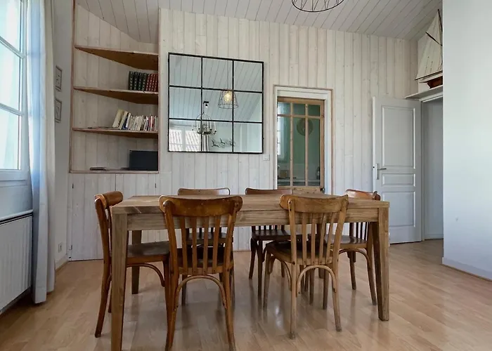 Very Bright Nest With Terrace In The Village