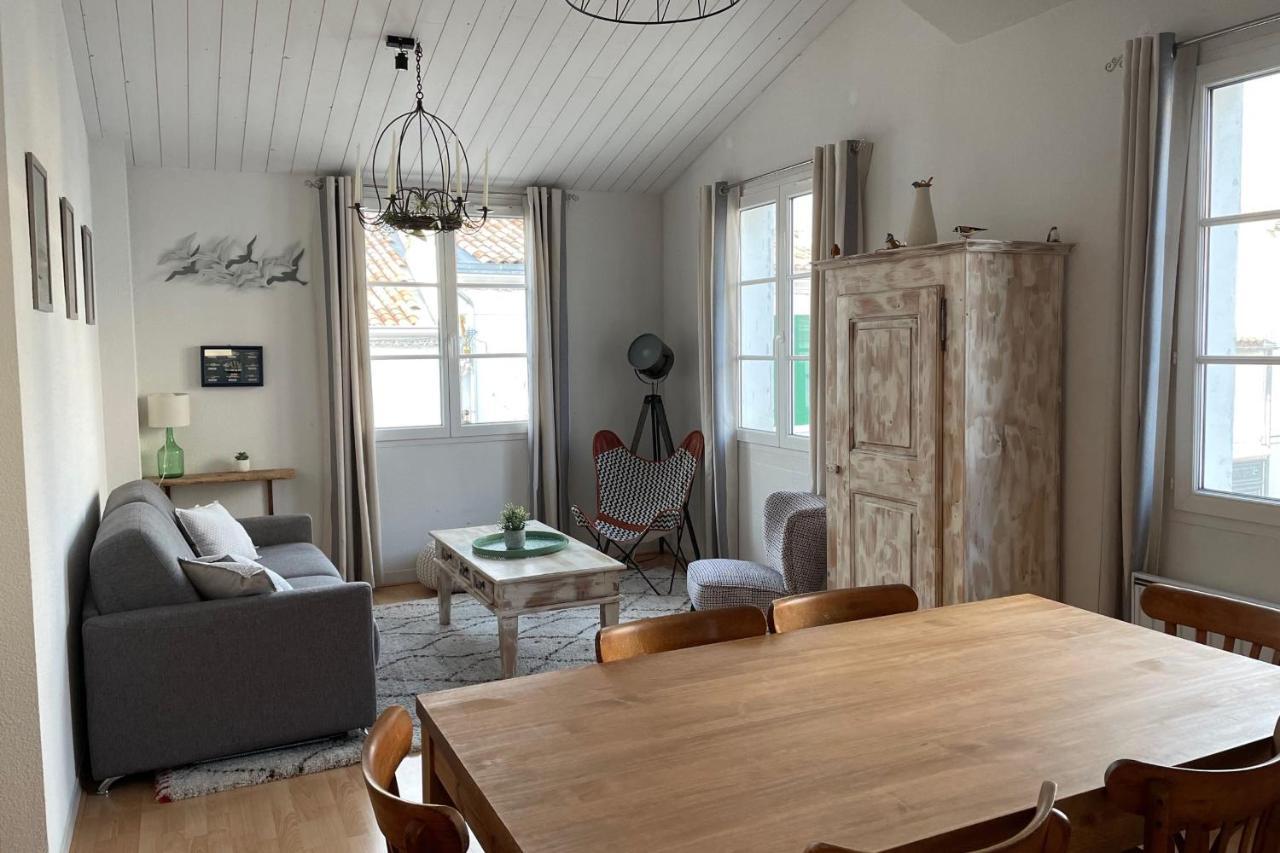 Very Bright Nest With Terrace In The Village Apartment