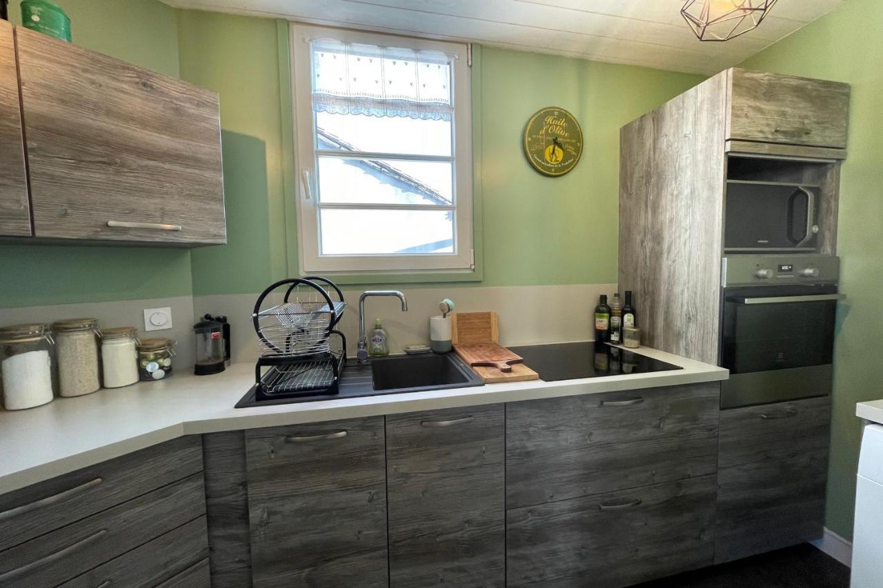 Apartment Very Bright Nest With Terrace In The Village La Flotte